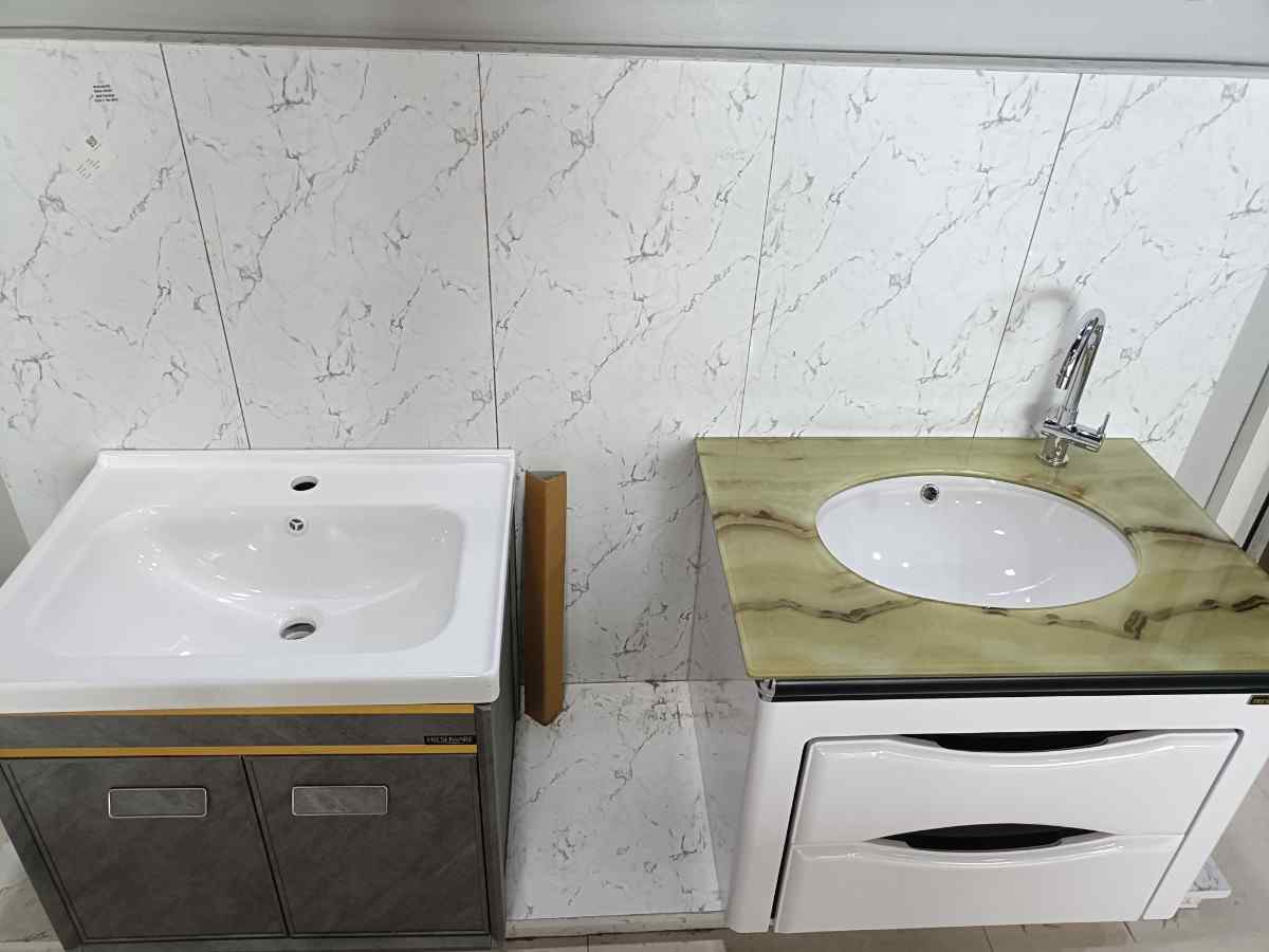 Bathroom vanity units with integrated sinks
